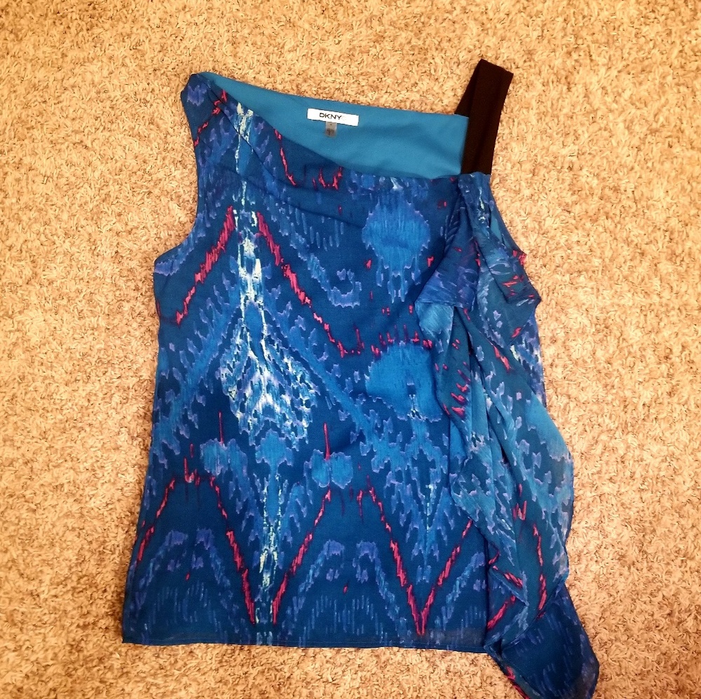 DKNYC Beautiful Ikat Blouse